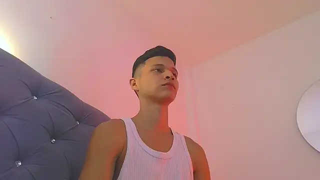 Twinkcock22 online show from 6, 10, 2025