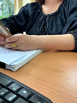 Snapshot of PhuongNhi21 chatting on 13, 9, 2025 PhuongNhi21 online show from 13, 9, 2025