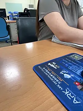 Snapshot of PhuongNhi21 chatting on 7, 10, 2025 PhuongNhi21 online show from 7, 10, 2025