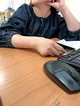 Snapshot of PhuongNhi21 chatting on 30, 10, 2025 PhuongNhi21 online show from 30, 10, 2025