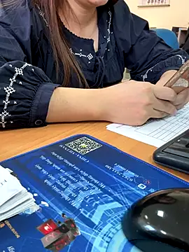 Snapshot of PhuongNhi21 chatting on 25, 11, 2025 PhuongNhi21 online show from 25, 11, 2025