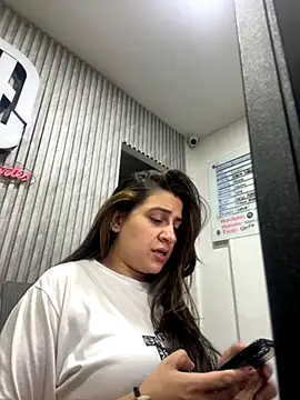 megvibes online show from 28, 10, 2025