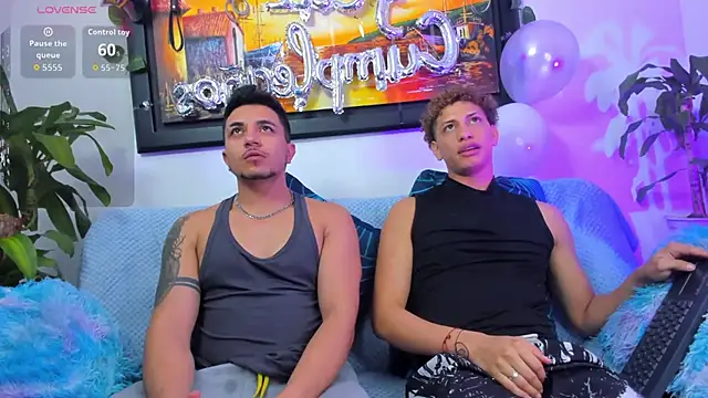 Snapshot of ECSTASYX2_2001 chatting on 17, 11, 2025 ECSTASYX2 2001 online show from 17, 11, 2025