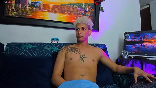 Snapshot of ECSTASYX2_2001 chatting on 13, 1, 2026 ECSTASYX2 2001 online show from 13, 1, 2026