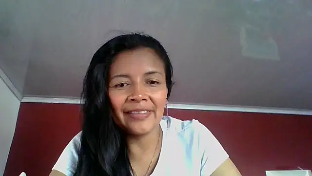 Snapshot of DianaOchoa_ chatting on 11, 9, 2025 DianaOchoa online show from 11, 9, 2025
