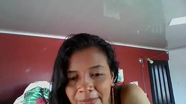 Snapshot of DianaOchoa_ chatting on 17, 9, 2025 DianaOchoa online show from 17, 9, 2025