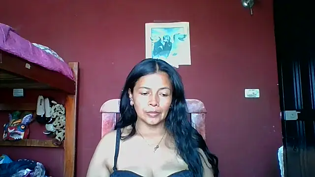 Snapshot of DianaOchoa_ chatting on 4, 10, 2025 DianaOchoa online show from 4, 10, 2025