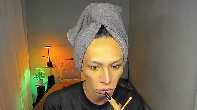 Snapshot of anitacruise chatting on 17, 10, 2025 anitacruise online show from 17, 10, 2025