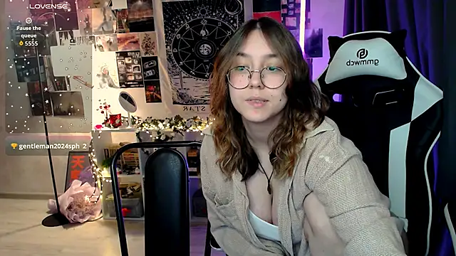 Snapshot of ameliameadd chatting on 21, 9, 2025 ameliameadd online show from 21, 9, 2025