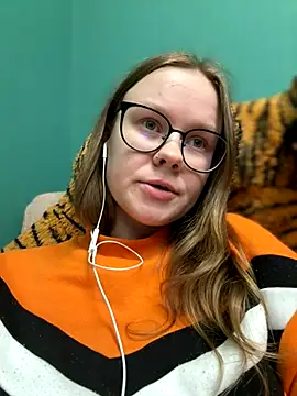  CherryBloom  online show from 7, 10, 2025