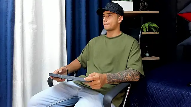 jaze bradley online show from 20, 11, 2025