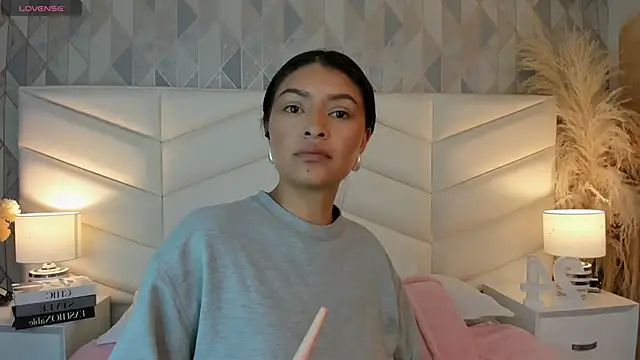 victoria   jonnes online show from 18, 9, 2025