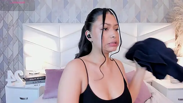 victoria   jonnes online show from 26, 9, 2025