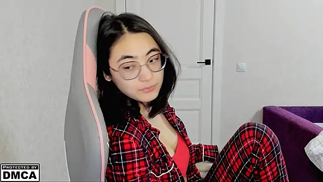 Snapshot of MeilideQian1 chatting on 23, 9, 2025 MeilideQian1 online show from 23, 9, 2025