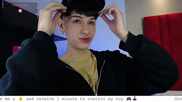 Ezra Storm online show from 4, 10, 2025