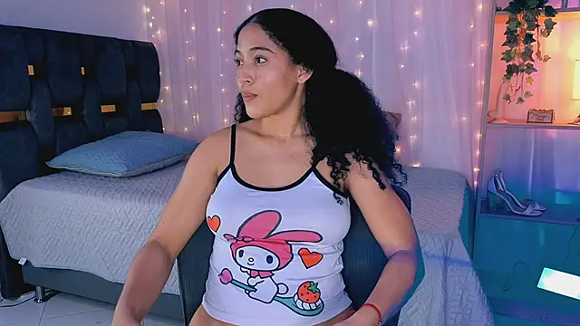 Snapshot of anitaglow chatting on 16, 10, 2025 anitaglow online show from 16, 10, 2025