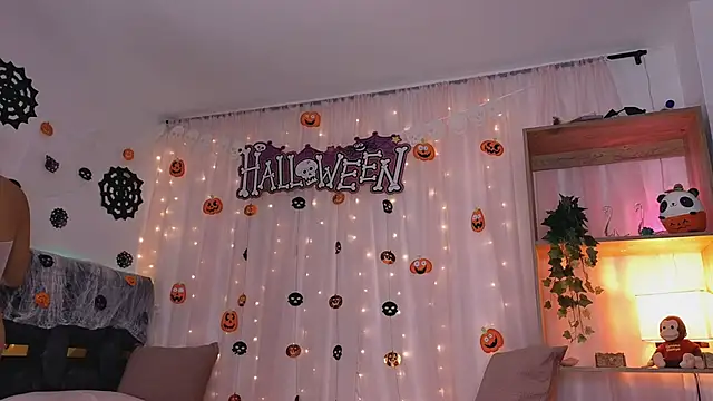 Snapshot of anitaglow chatting on 20, 10, 2025 anitaglow online show from 20, 10, 2025