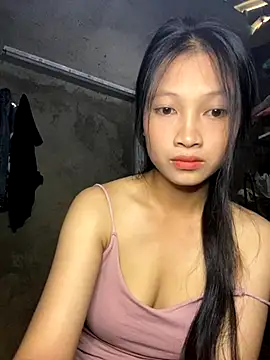 Snapshot of vyvy777 chatting on 22, 9, 2025 vyvy777 online show from 22, 9, 2025