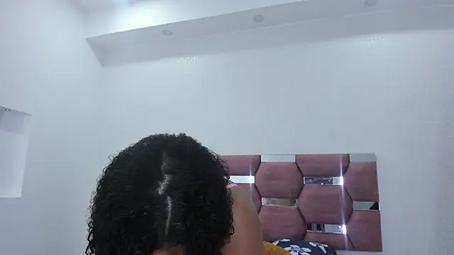 Snapshot of MiiaSmith__ chatting on 20, 11, 2025 MiiaSmith online show from 20, 11, 2025