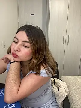 Snapshot of ADHARAMILLER__1111 chatting on 9, 9, 2025 ADHARAMILLER 1111 online show from 9, 9, 2025