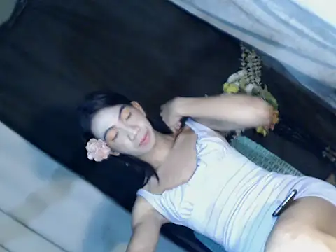 Snapshot of xyourdreamtrans chatting on 16, 9, 2025 xyourdreamtrans online show from 16, 9, 2025