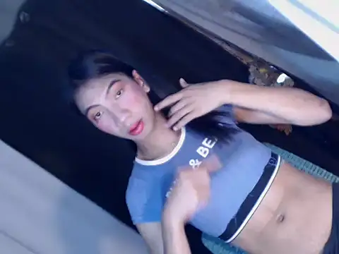 Snapshot of xyourdreamtrans chatting on 23, 9, 2025 xyourdreamtrans online show from 23, 9, 2025