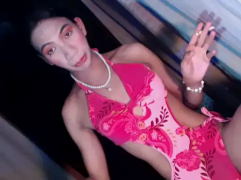 Snapshot of xyourdreamtrans chatting on 9, 10, 2025 xyourdreamtrans online show from 9, 10, 2025