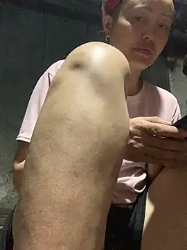 Snapshot of May125 chatting on 12, 4, 2026 May125 online show from 12, 4, 2026