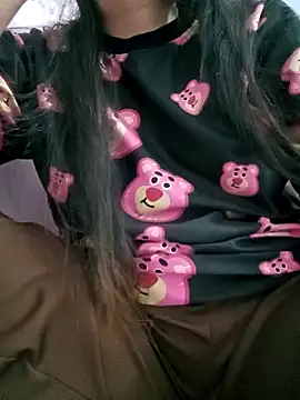 Snapshot of Yoo_j chatting on 21, 10, 2025 Yoo j online show from 21, 10, 2025