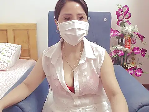 Snapshot of ruby_8x chatting on 28, 9, 2025 ruby 8x online show from 28, 9, 2025