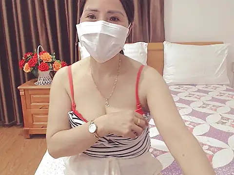 Snapshot of ruby_8x chatting on 12, 10, 2025 ruby 8x online show from 12, 10, 2025