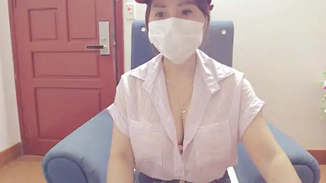 Snapshot of ruby_8x chatting on 3, 11, 2025 ruby 8x online show from 3, 11, 2025