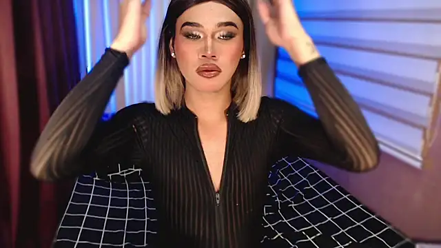 Snapshot of _tipsandchips chatting on 10, 11, 2025 tipsandchips online show from 10, 11, 2025