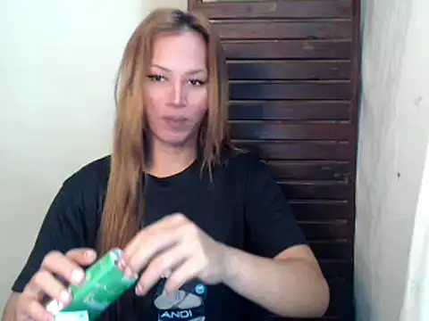 Snapshot of isabellabigcock06 chatting on 29, 9, 2025 isabellabigcock06 online show from 29, 9, 2025