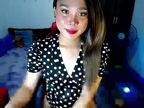 Urassiansweetcummer online show from 27, 3, 2026