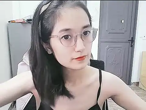 Shulee21 online show from 11, 10, 2025