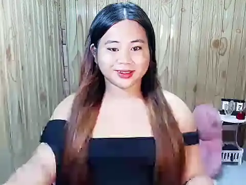 Snapshot of queen_staceyy chatting on 8, 7, 2026 queen staceyy online show from 8, 7, 2026
