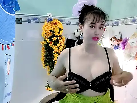 emgaixinhngoan online show from 1, 10, 2025