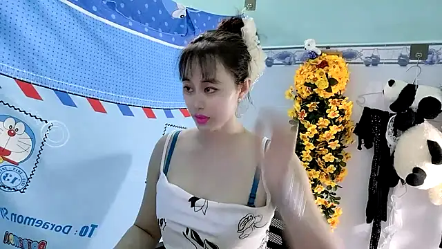 emgaixinhngoan online show from 2, 10, 2025