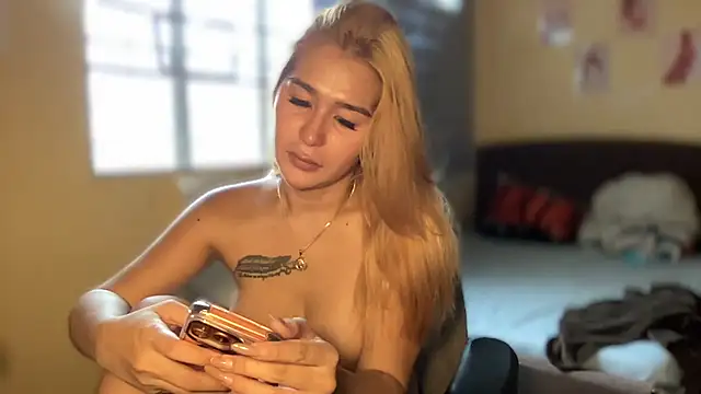 Snapshot of CassieXMarga chatting on 2, 8, 2026 CassieXMarga online show from 2, 8, 2026