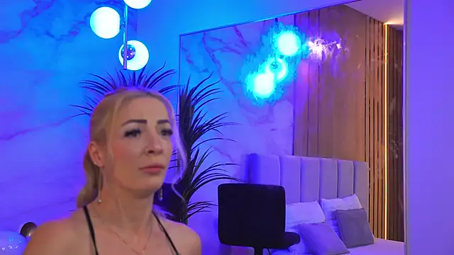 Izabellle02 online show from 23, 3, 2026