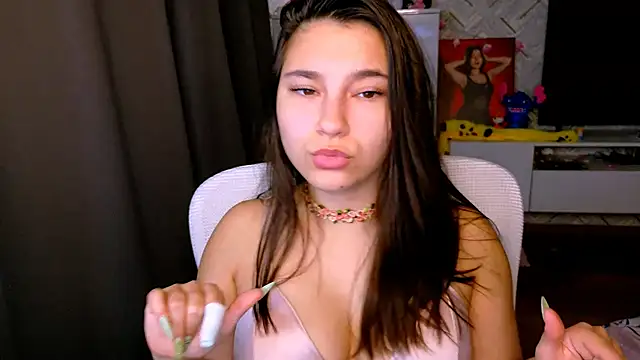 Snapshot of Arianna_Grend chatting on 14, 10, 2025 Arianna Grend online show from 14, 10, 2025