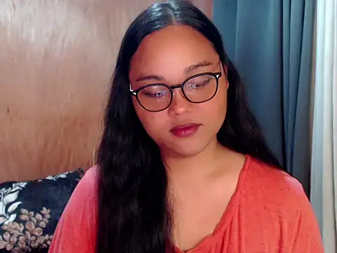 Snapshot of _Lylia chatting on 5, 10, 2025 Lylia online show from 5, 10, 2025