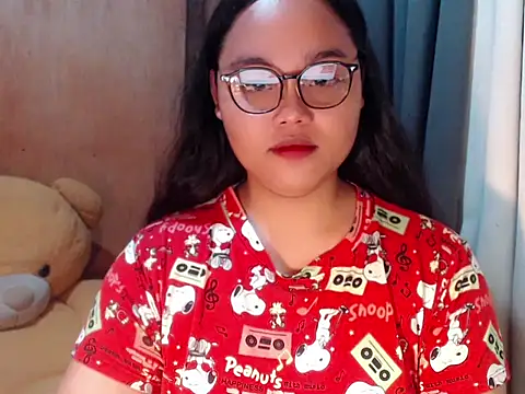 Snapshot of _Lylia chatting on 16, 11, 2025 Lylia online show from 16, 11, 2025