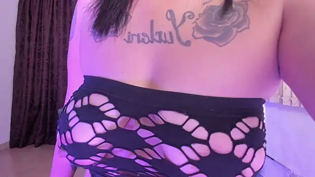 Snapshot of Dantzel_ chatting on 13, 11, 2025 Dantzel online show from 13, 11, 2025