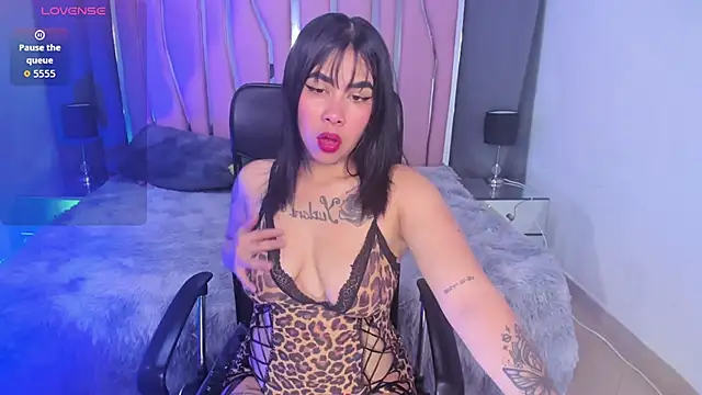 Snapshot of Dantzel_ chatting on 28, 11, 2025 Dantzel online show from 28, 11, 2025