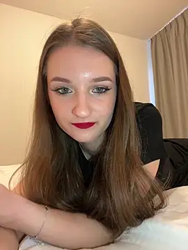 Snapshot of AdelinaEmber chatting on 12, 10, 2025 AdelinaEmber online show from 12, 10, 2025