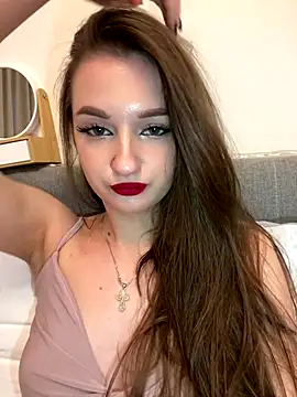 Snapshot of AdelinaEmber chatting on 6, 11, 2025 AdelinaEmber online show from 6, 11, 2025