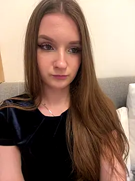 Snapshot of AdelinaEmber chatting on 21, 11, 2025 AdelinaEmber online show from 21, 11, 2025