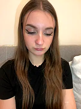 Snapshot of AdelinaEmber chatting on 23, 11, 2025 AdelinaEmber online show from 23, 11, 2025